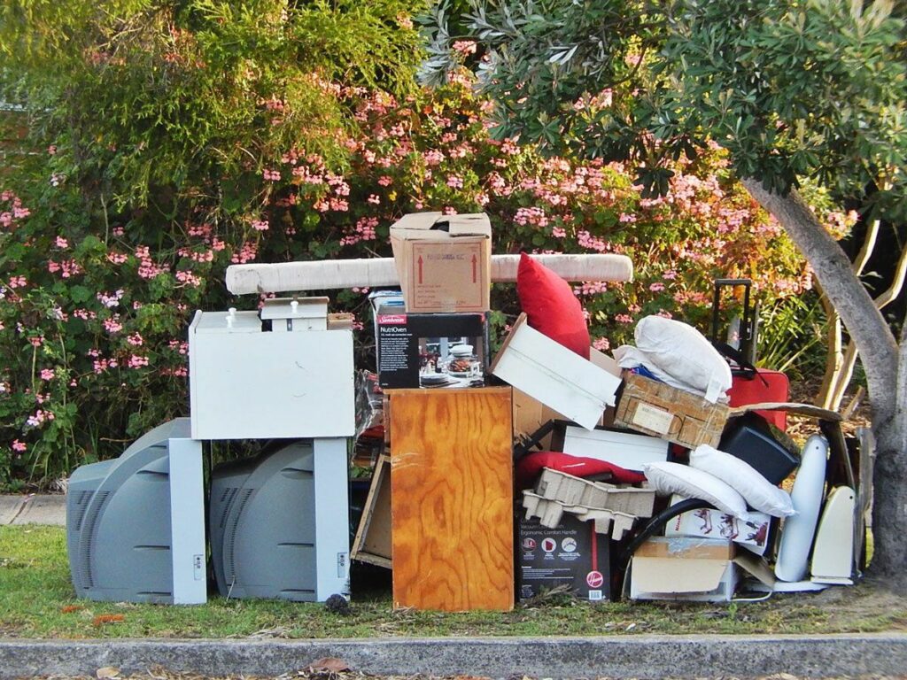 Trash talkers junk removal, Renovations, General Contracting & Handyman, City of Toronto